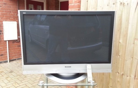 Plasma DVB Television with