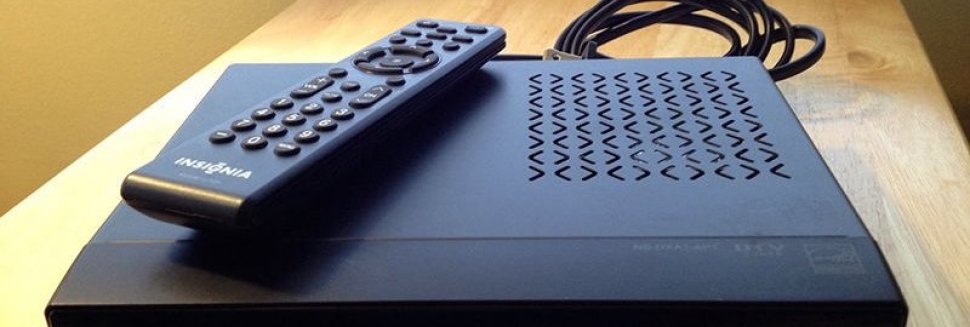 Does a converter box need an antenna